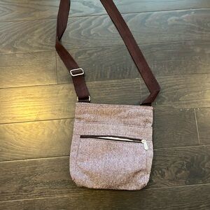 Thirtyone cross body bag. Plum color